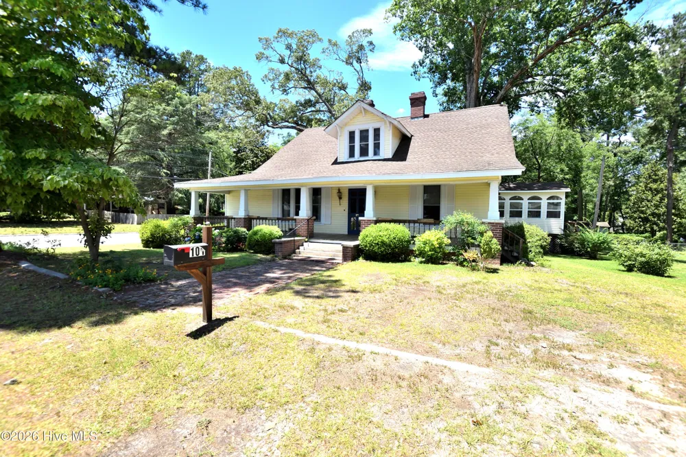 101 7th Street Pinetops, NC 27864
