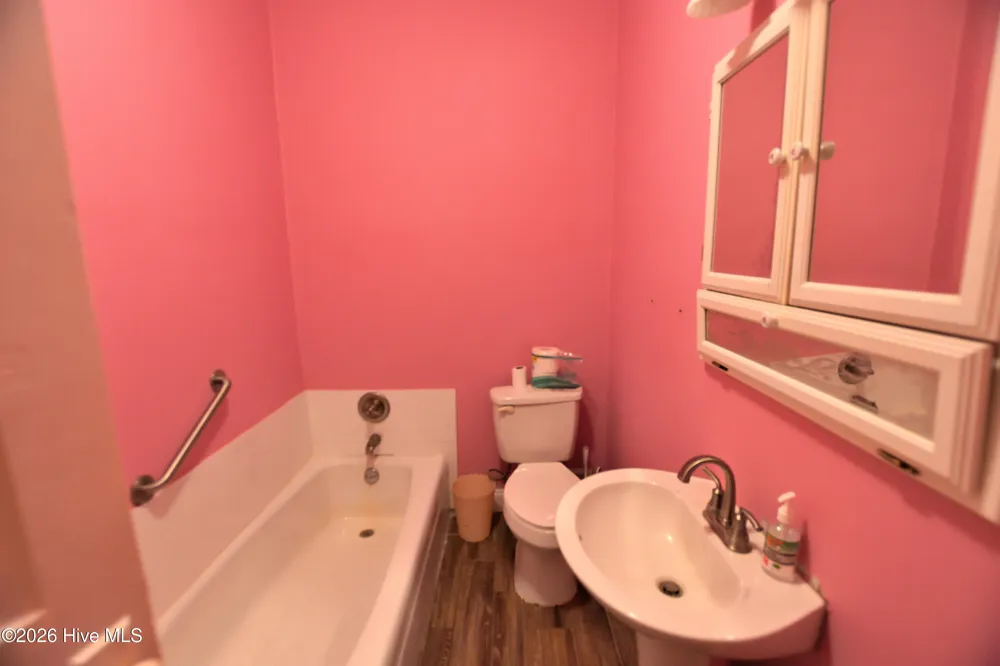 101 7th Street Pinetops, NC 27864