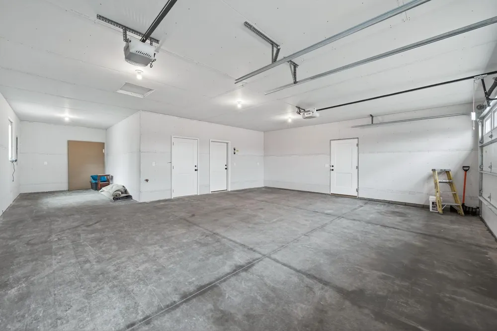 1402 Jefferson Street S Cambridge, MN 55008