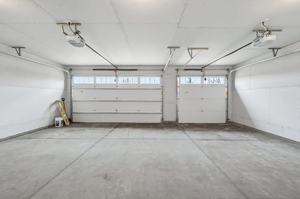 1402 Jefferson Street S Cambridge, MN 55008