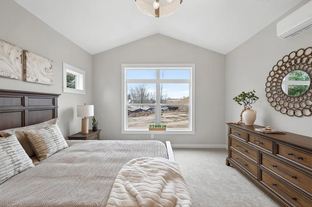 1402 Jefferson Street S Cambridge, MN 55008