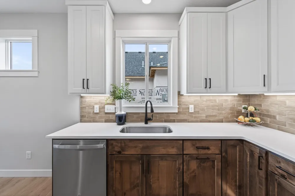 1402 Jefferson Street S Cambridge, MN 55008