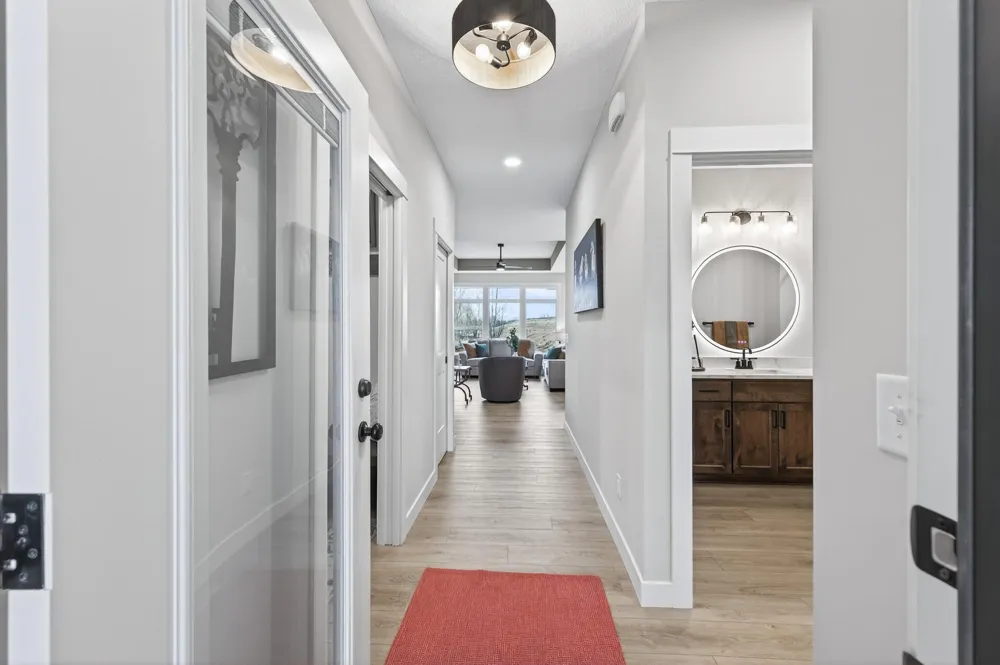 1402 Jefferson Street S Cambridge, MN 55008