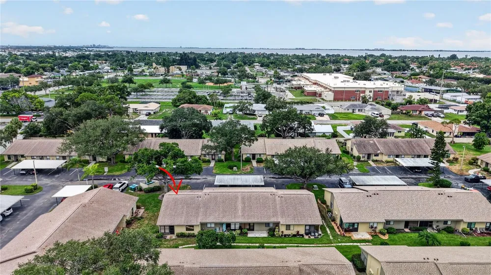 2707 60TH AVENUE TERRACE W Bradenton, FL 34207