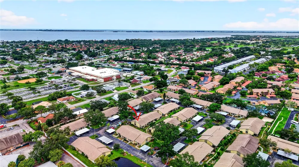 2707 60TH AVENUE TERRACE W Bradenton, FL 34207