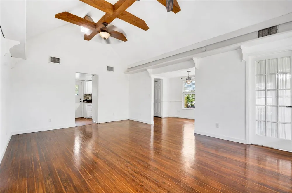 1512 OREGON STREET Orlando, FL 32803