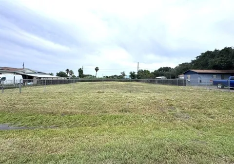 313 Copano Heights Boulevard
