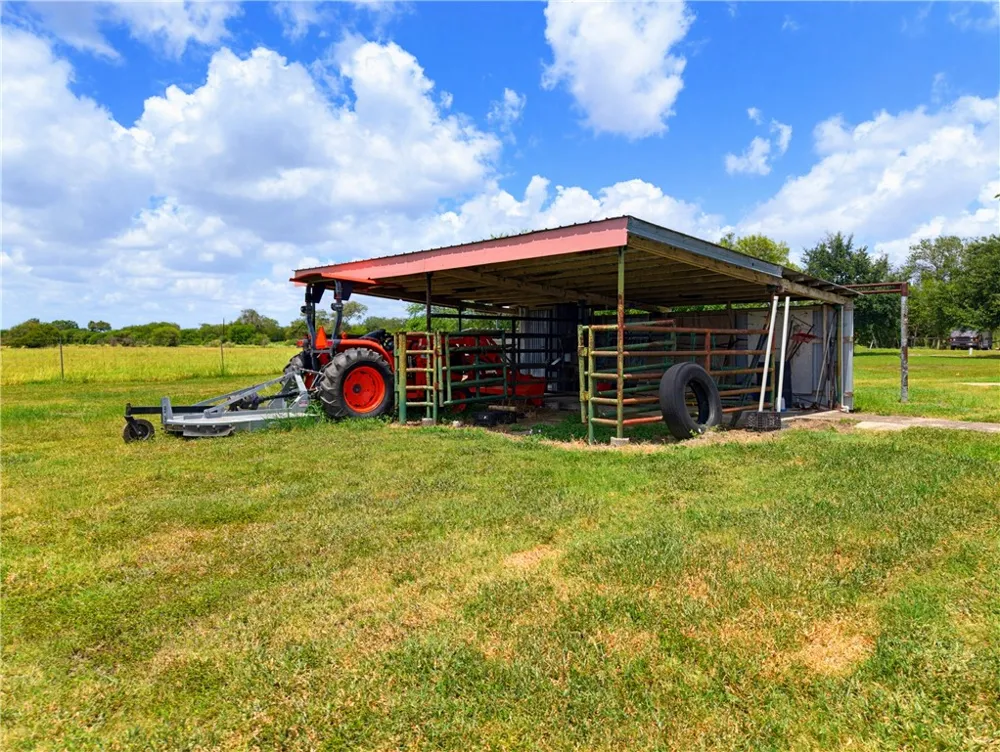 15085 County Road 984 Sinton, TX 78387