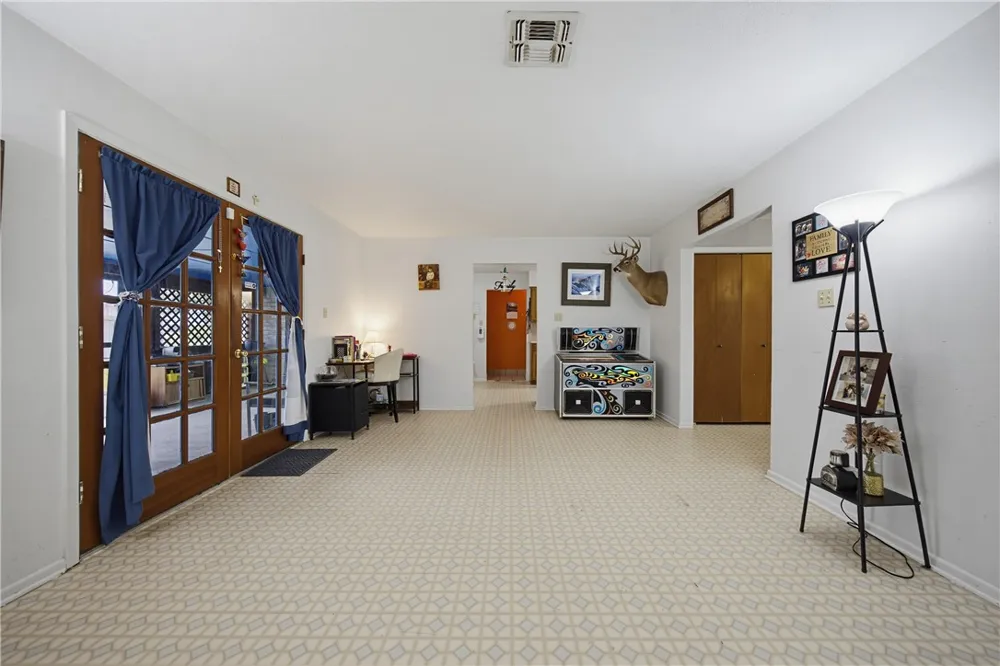 15085 County Road 984 Sinton, TX 78387