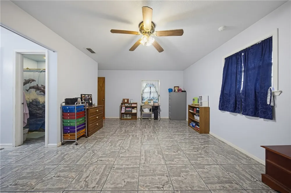 15085 County Road 984 Sinton, TX 78387