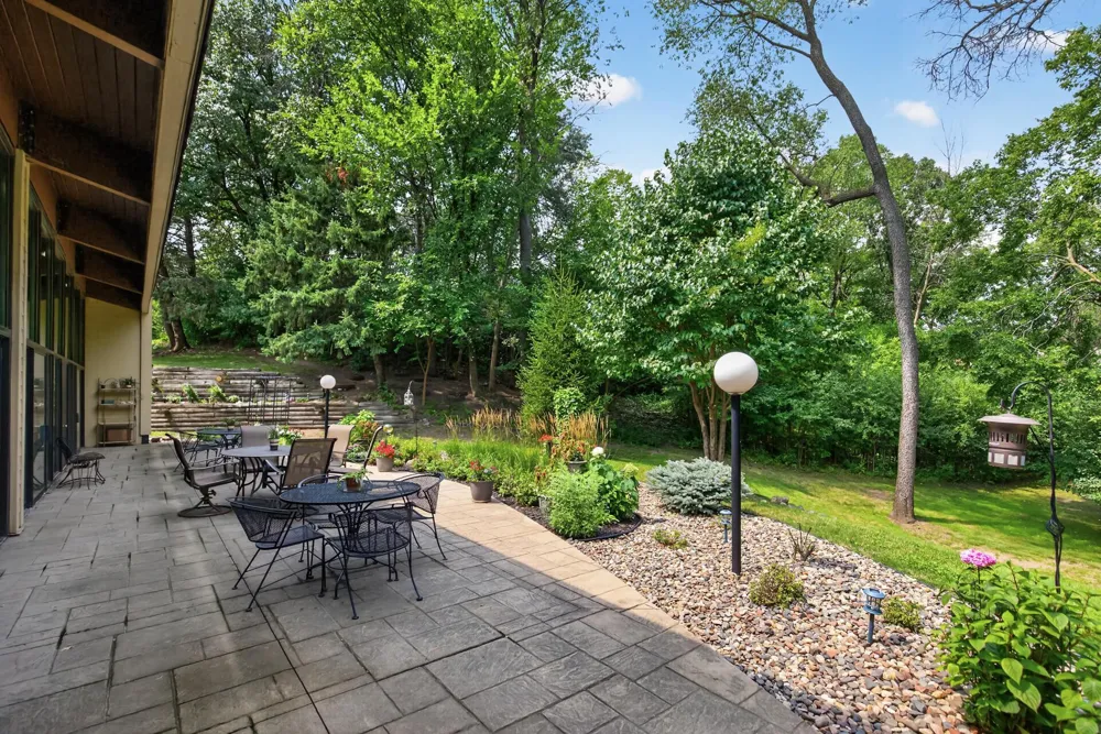 12600 Parkwood Drive #110 Burnsville, MN 55337