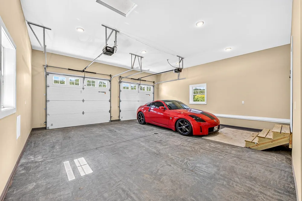 8602 Maynard Place Duluth, MN 55808