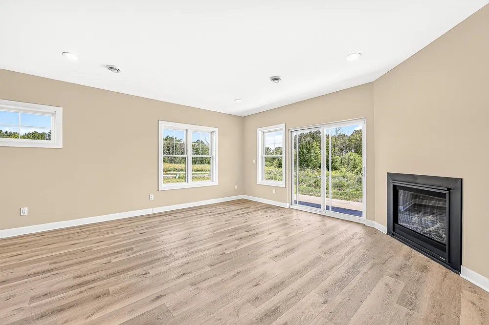 8602 Maynard Place Duluth, MN 55808