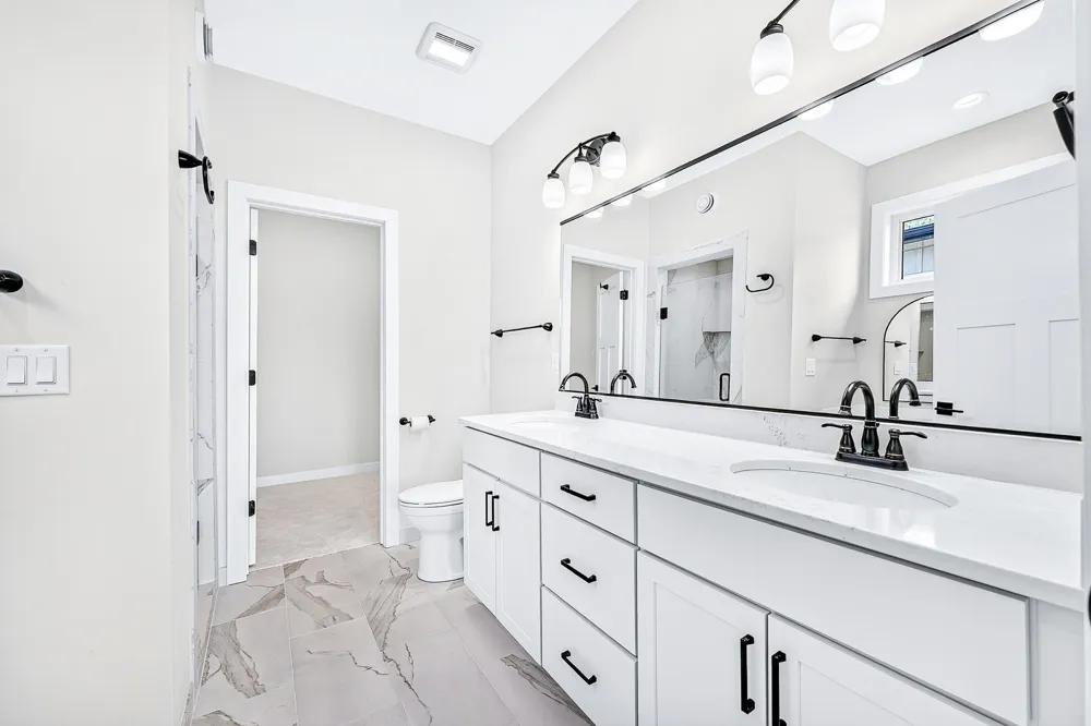 8602 Maynard Place Duluth, MN 55808