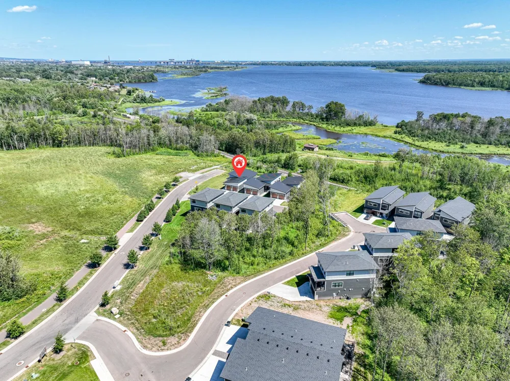 8602 Maynard Place Duluth, MN 55808