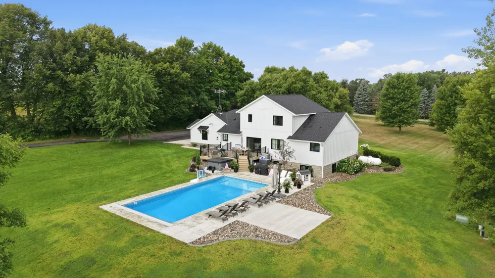 34788 95th Avenue Saint Joseph, MN 56374