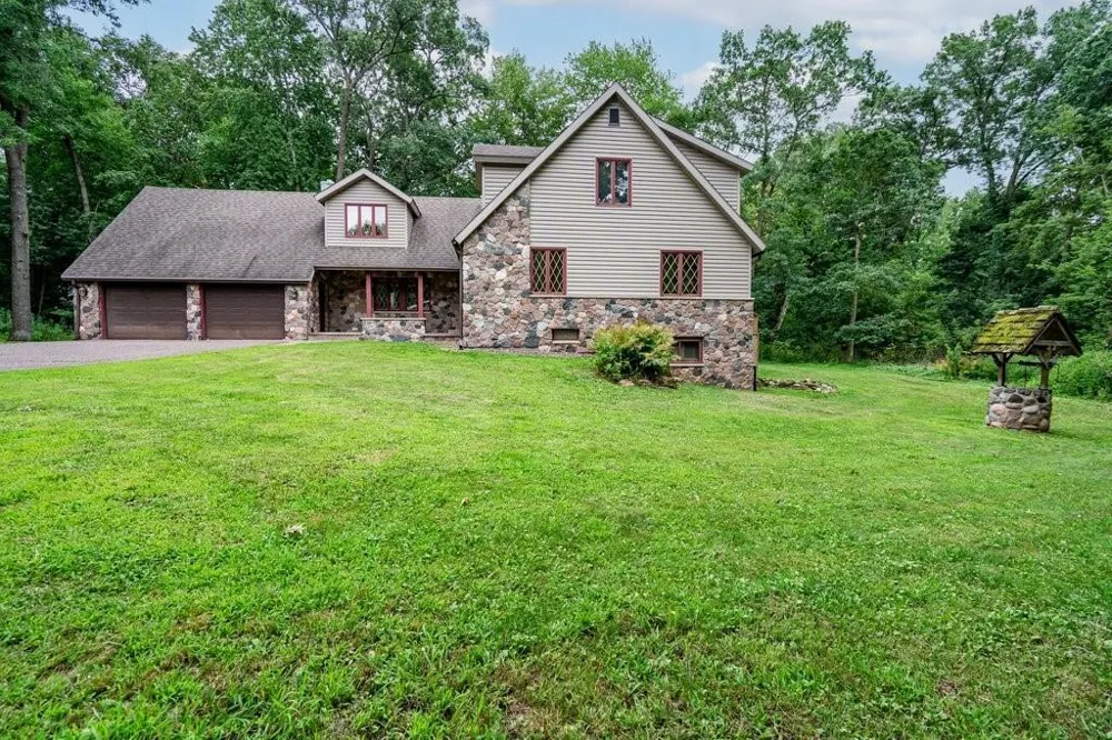E4602 479th Avenue Menomonie, WI 54751