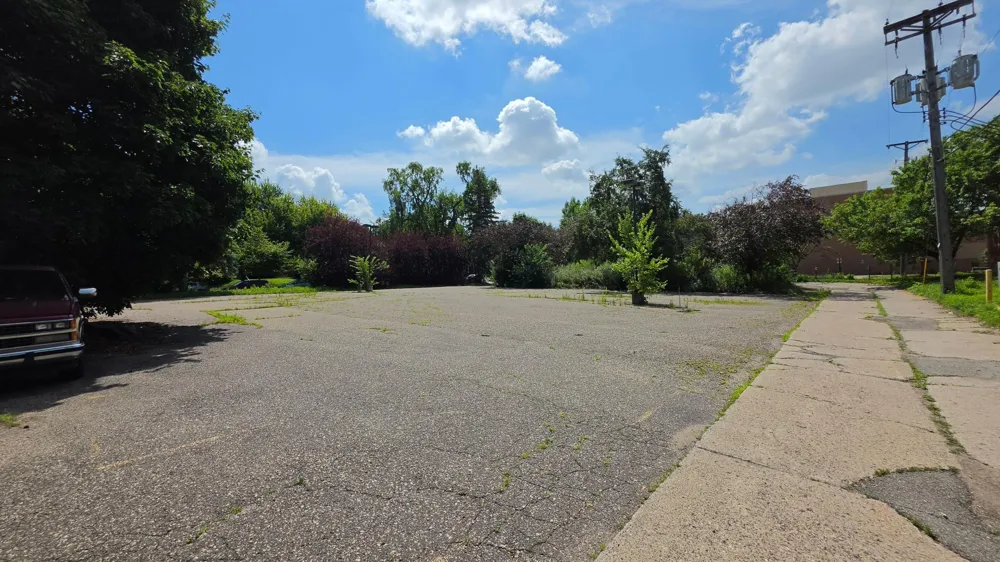 2306 Garfield Street NE Minneapolis, MN 55418