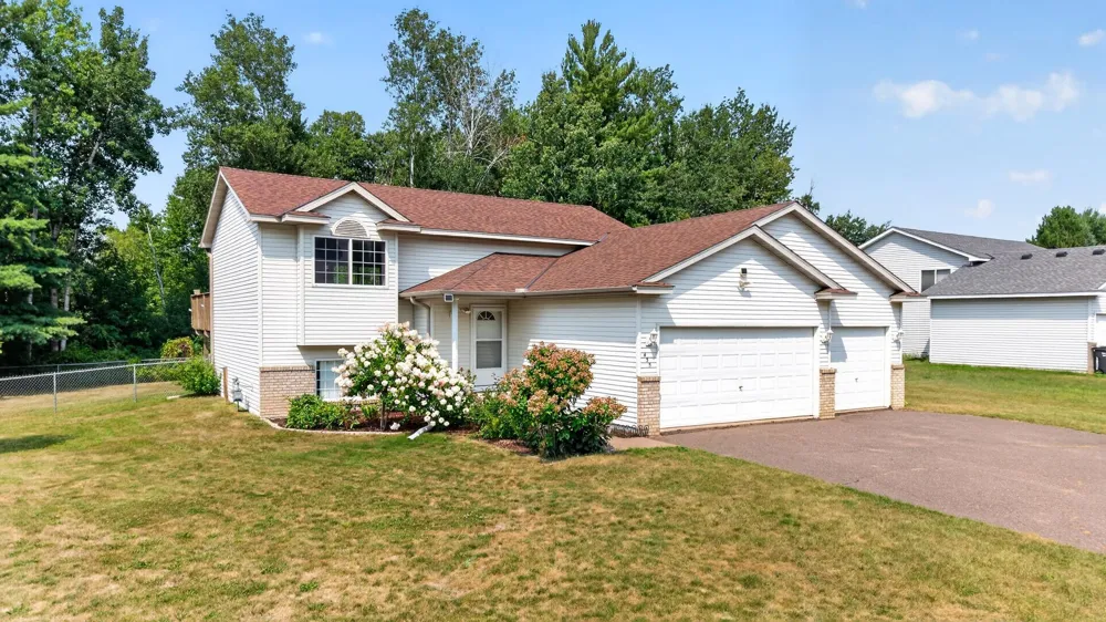 435 8th Avenue NE Pine City, MN 55063