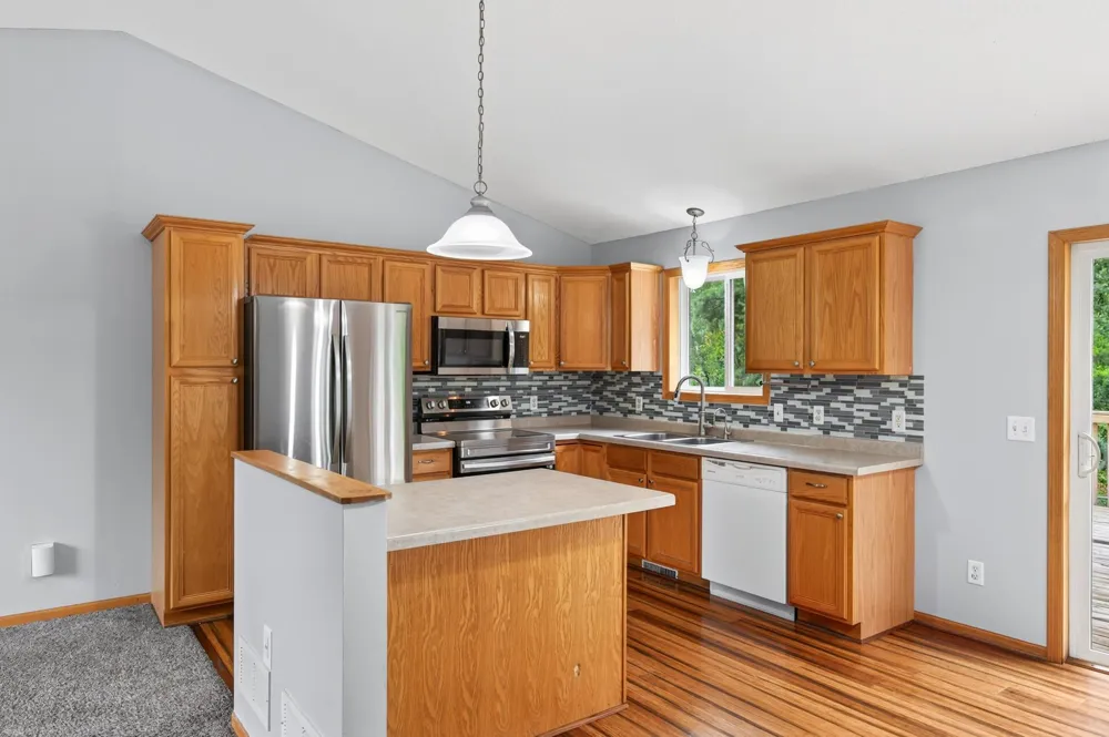 435 8th Avenue NE Pine City, MN 55063