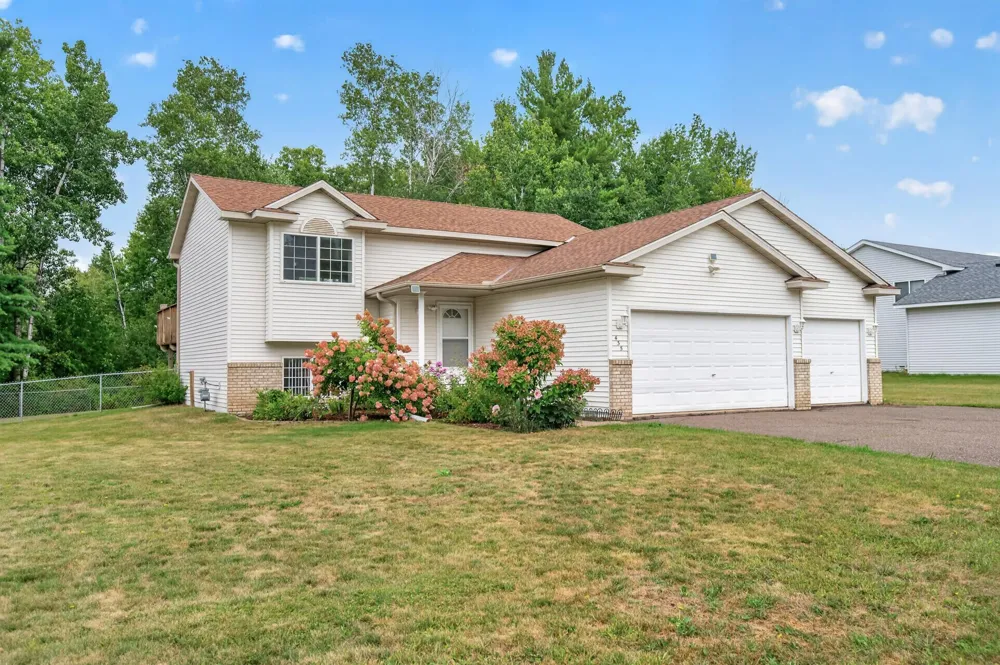 435 8th Avenue NE Pine City, MN 55063