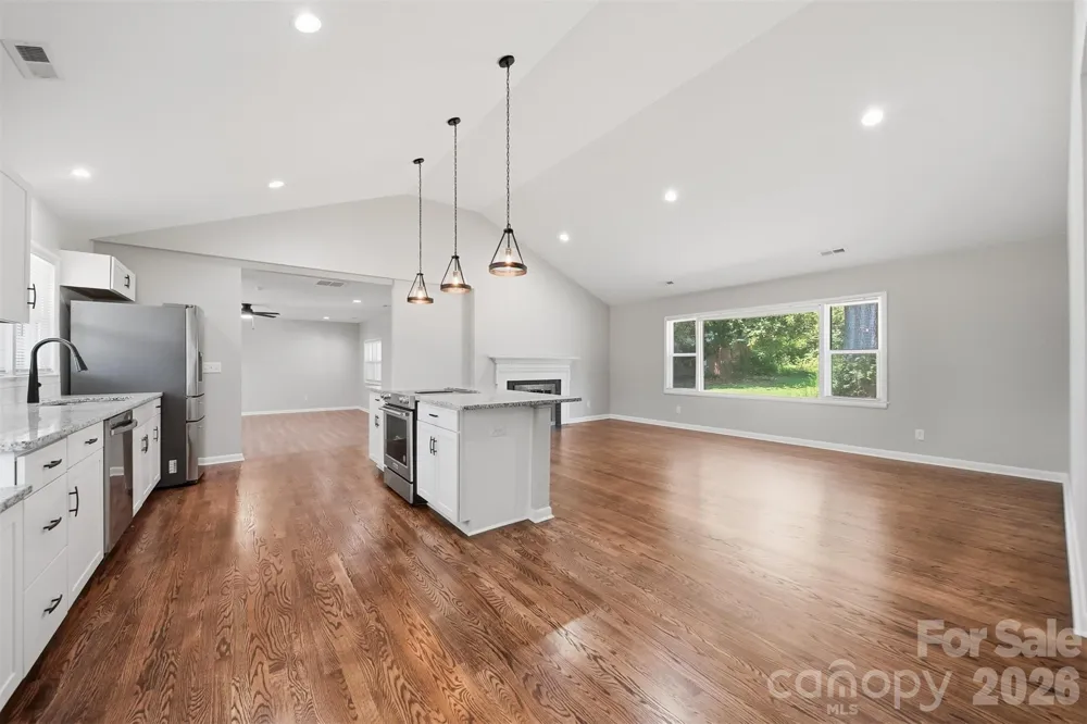 908 13th Street NW Conover, NC 28613