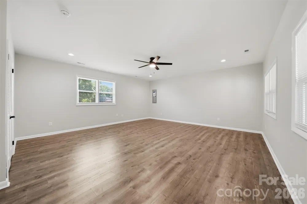 908 13th Street NW Conover, NC 28613