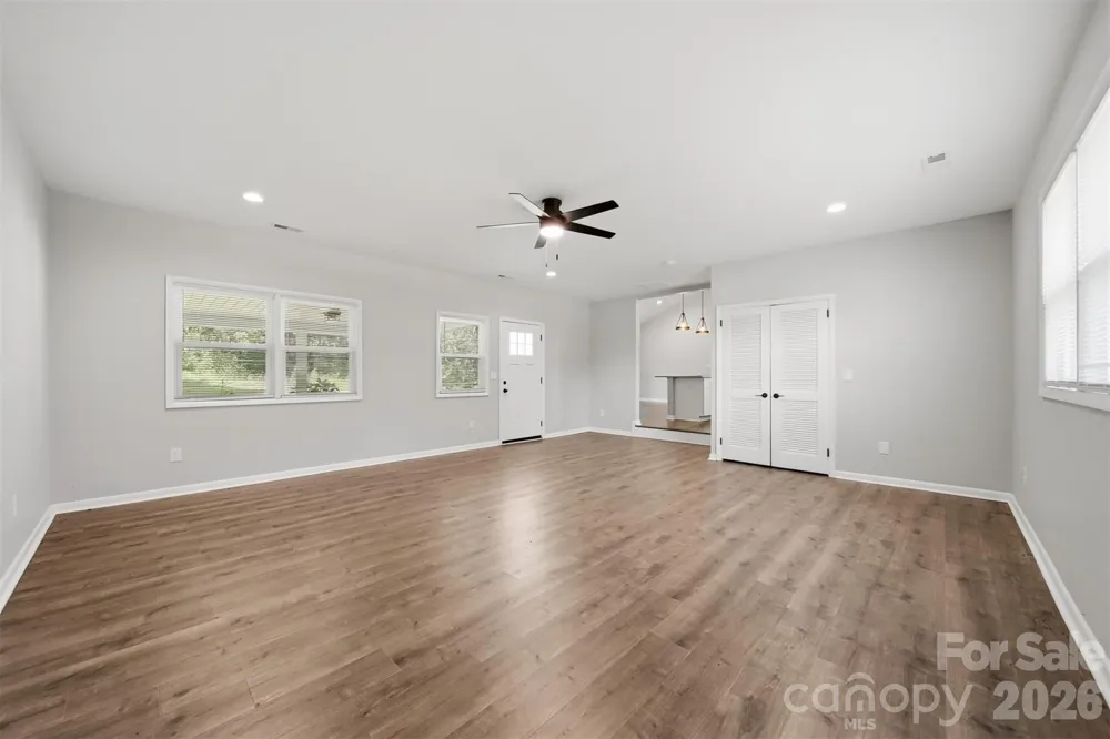 908 13th Street NW Conover, NC 28613