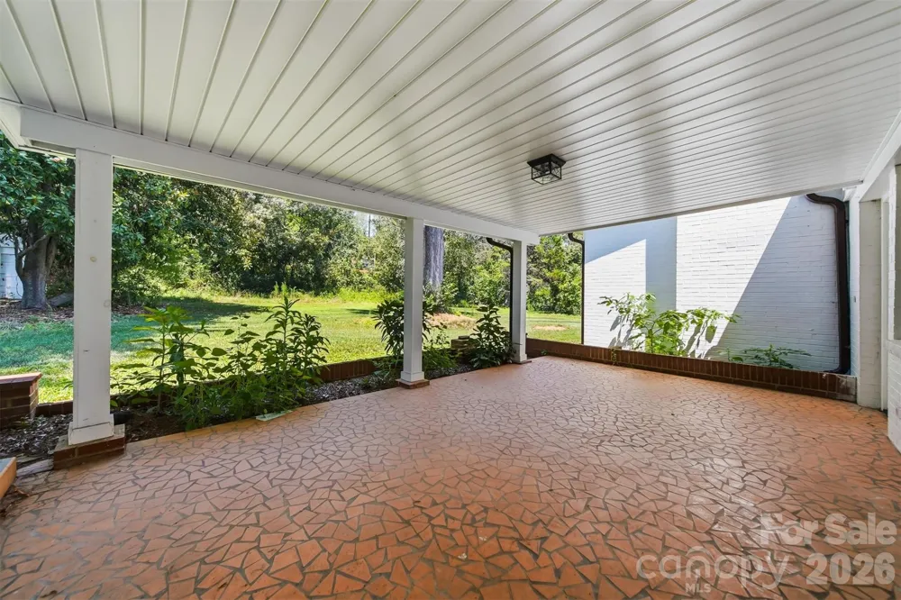 908 13th Street NW Conover, NC 28613