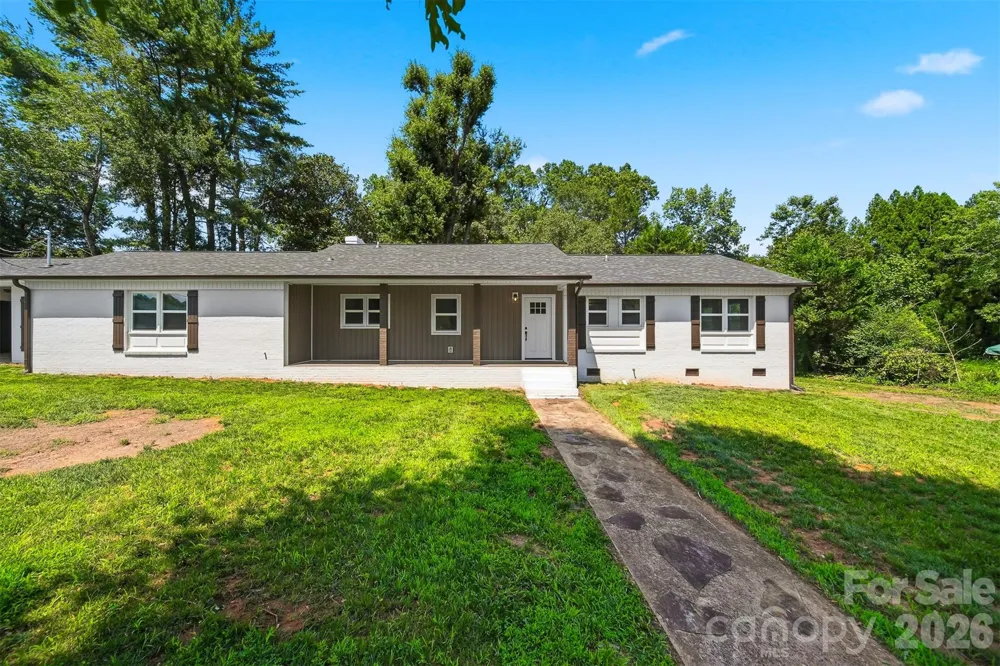 908 13th Street NW Conover, NC 28613