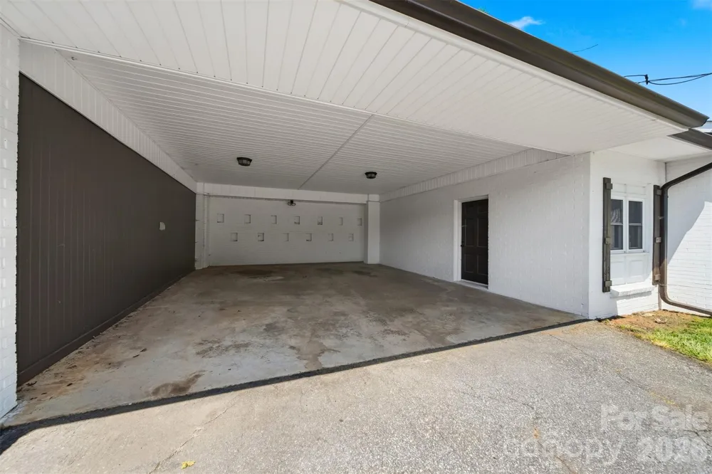 908 13th Street NW Conover, NC 28613