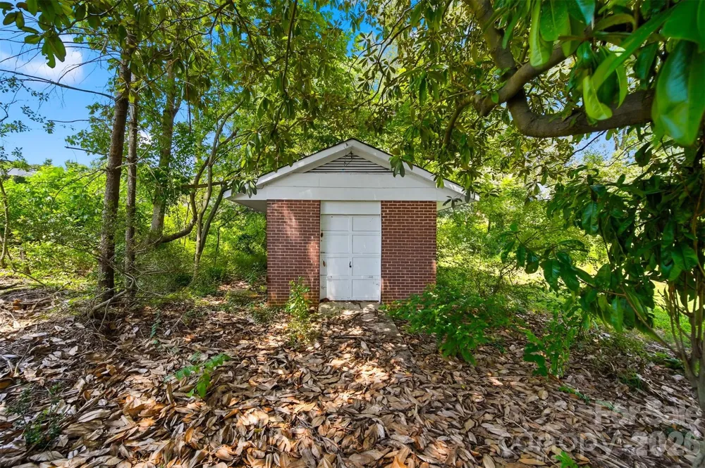 908 13th Street NW Conover, NC 28613
