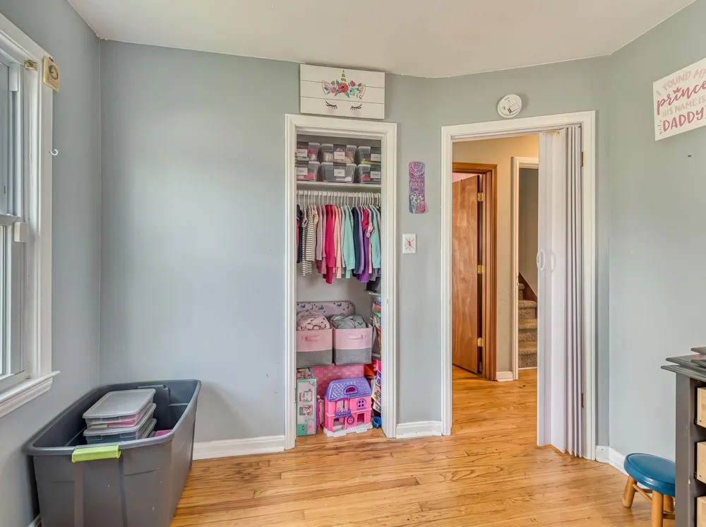 214 Cleveland Street Trenton, MI 48183