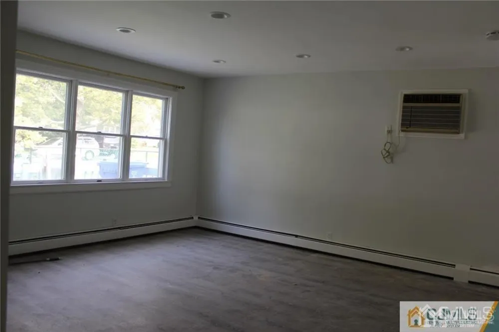 65 Washington Avenue Iselin, NJ 08830
