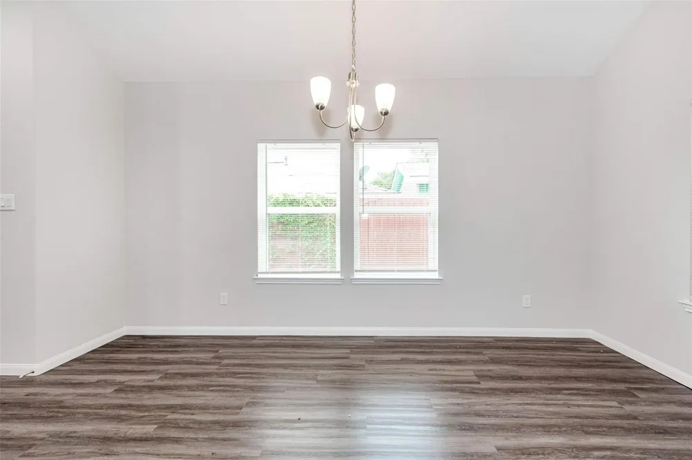 1206 Denison Avenue Cleveland, TX 77327