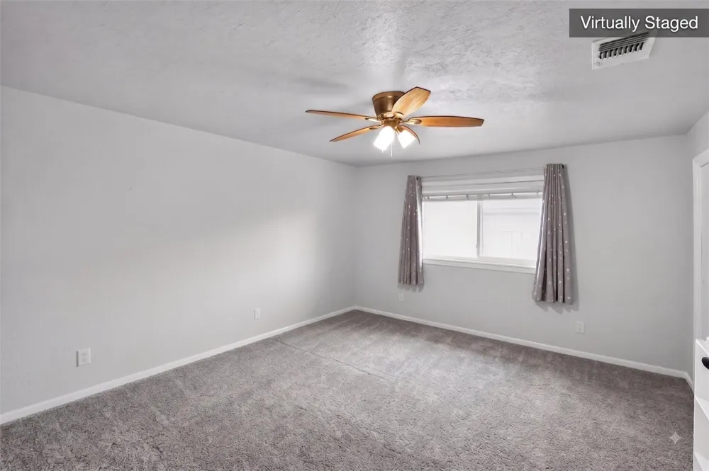 380 S Wilson Avenue Giddings, TX 78942