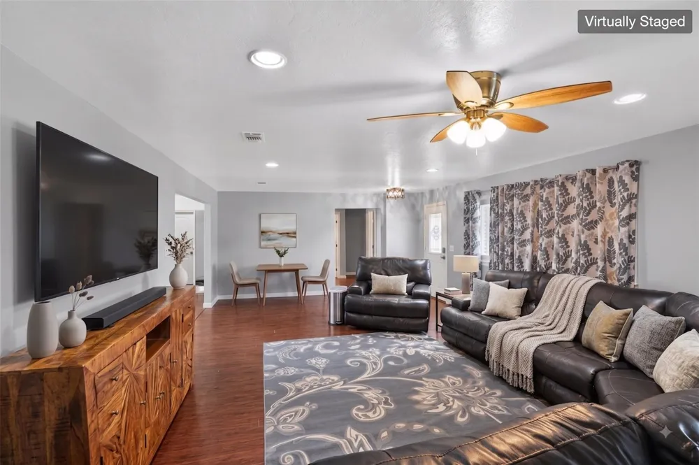 380 S Wilson Avenue Giddings, TX 78942