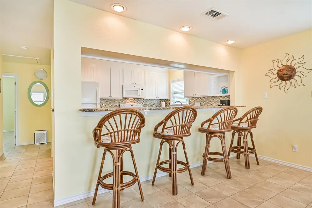 4222 Spanish Main Jamaica Beach, TX 77554