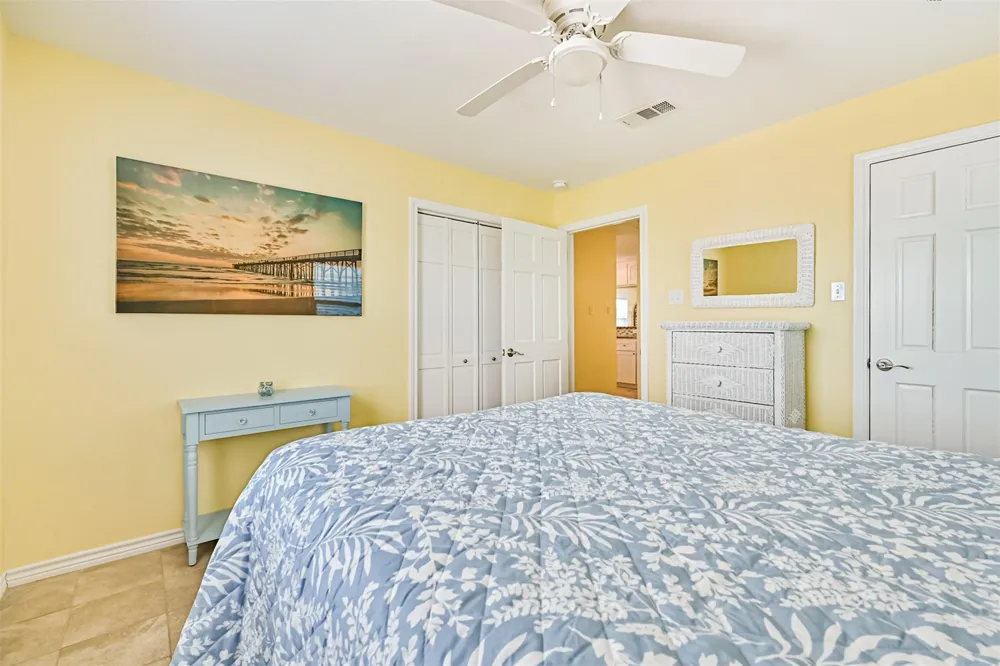 4222 Spanish Main Jamaica Beach, TX 77554