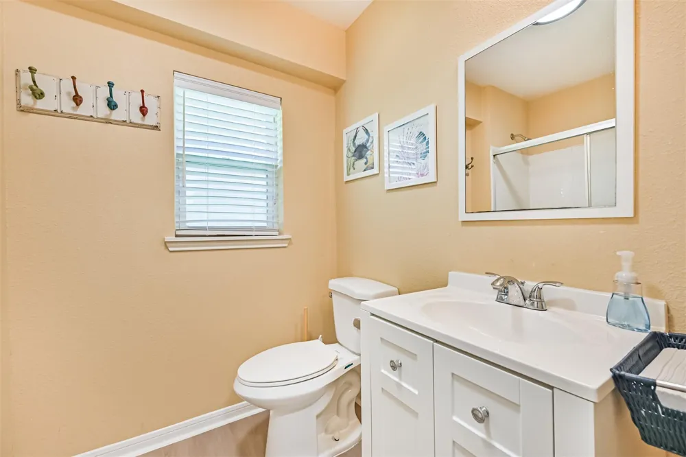 4222 Spanish Main Jamaica Beach, TX 77554
