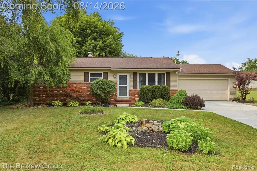 1250 Kingston Avenue Mundy Township, MI 48507