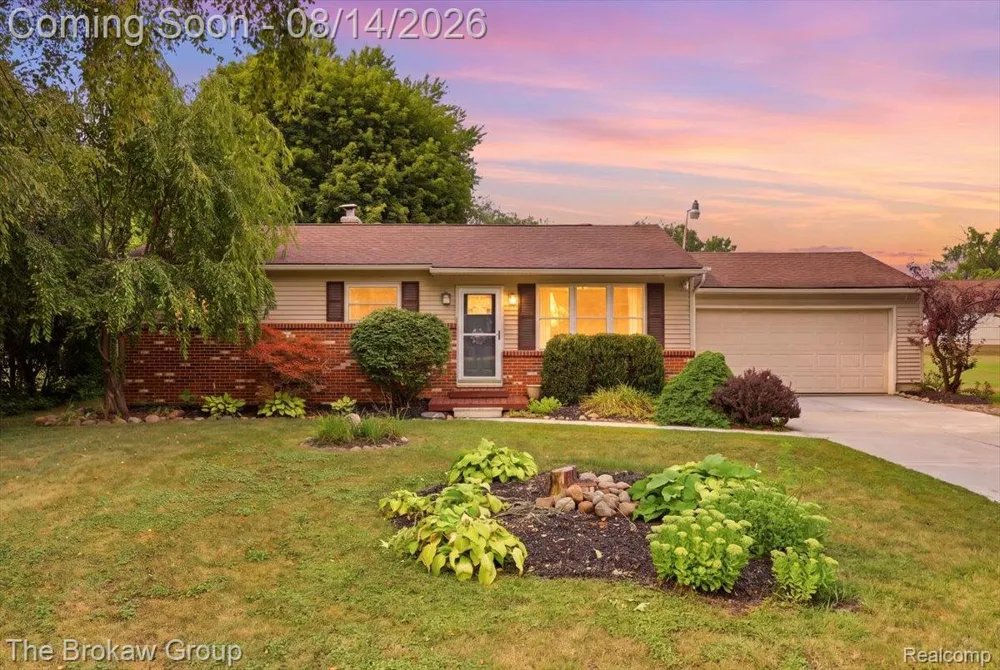 1250 Kingston Avenue Mundy Township, MI 48507