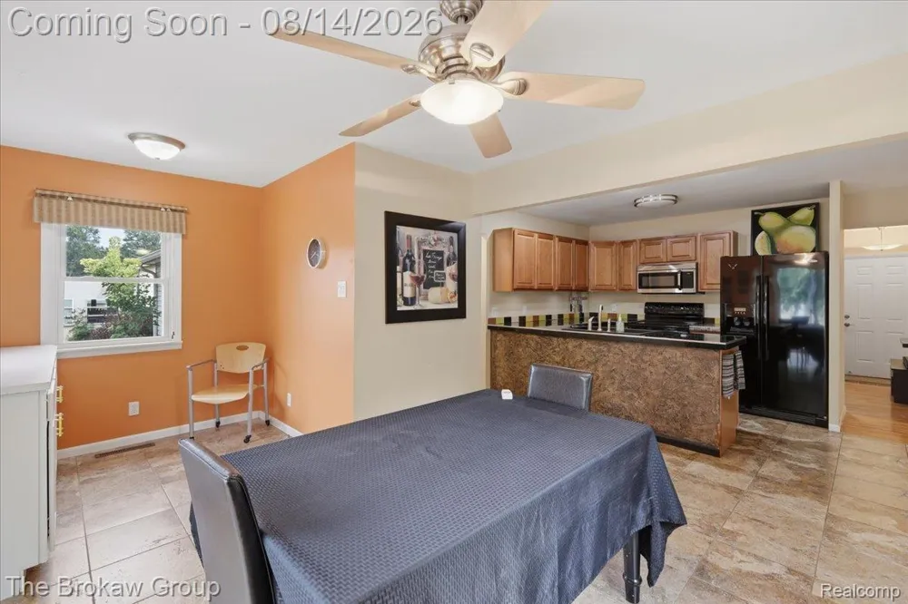1250 Kingston Avenue Mundy Township, MI 48507
