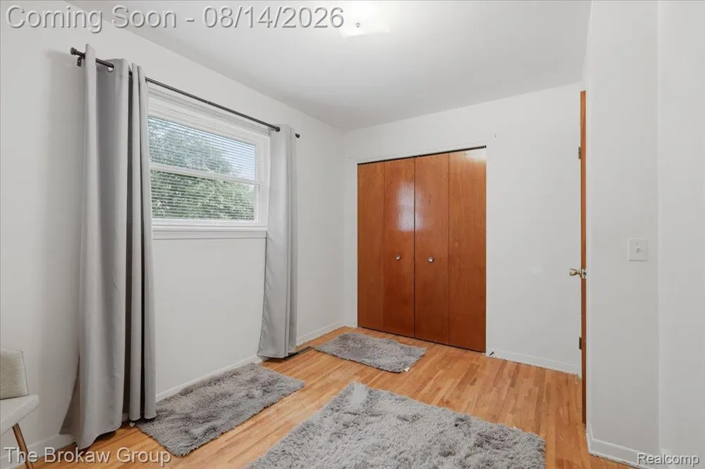 1250 Kingston Avenue Mundy Township, MI 48507