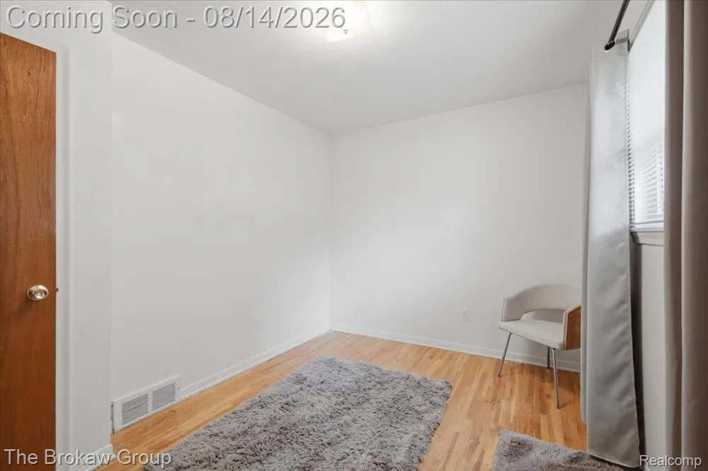 1250 Kingston Avenue Mundy Township, MI 48507