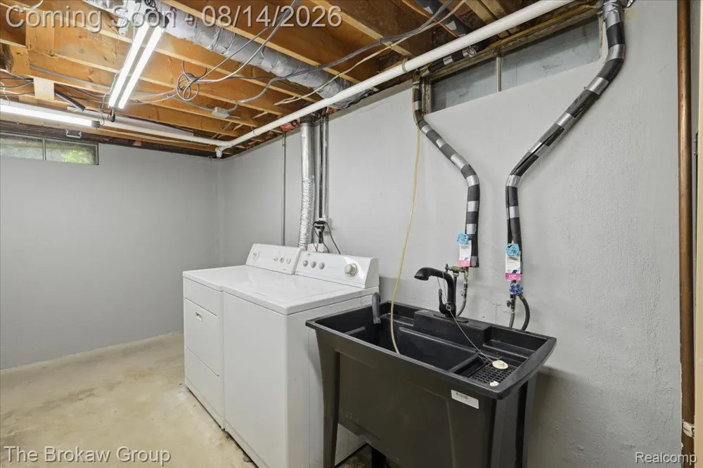 1250 Kingston Avenue Mundy Township, MI 48507