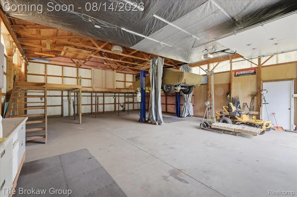 1250 Kingston Avenue Mundy Township, MI 48507