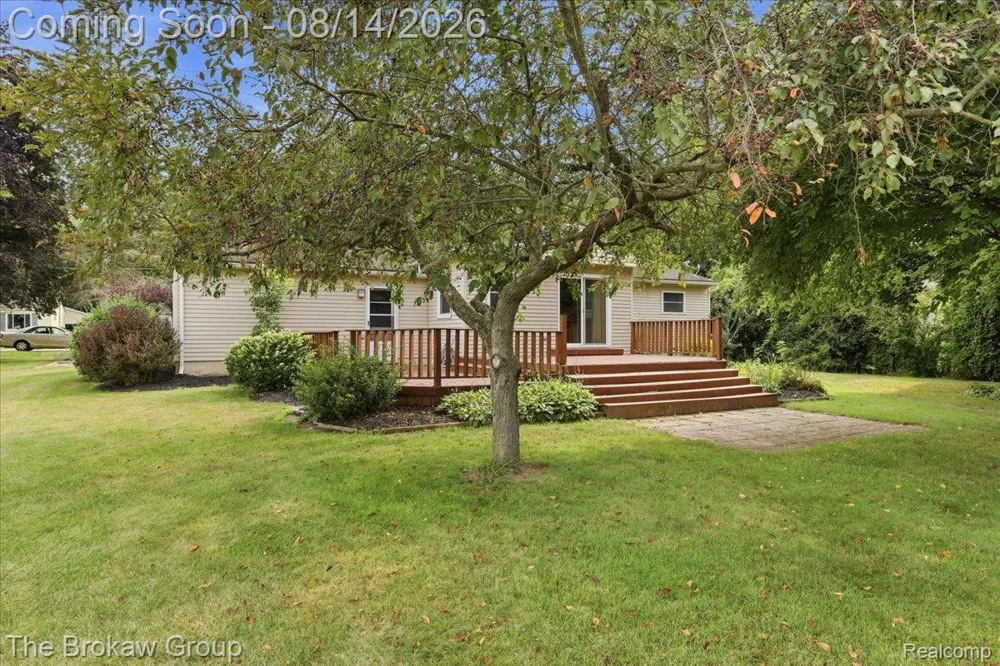 1250 Kingston Avenue Mundy Township, MI 48507