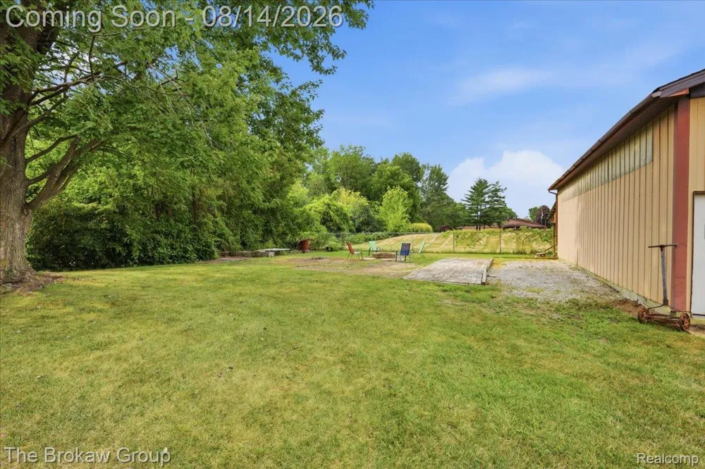 1250 Kingston Avenue Mundy Township, MI 48507