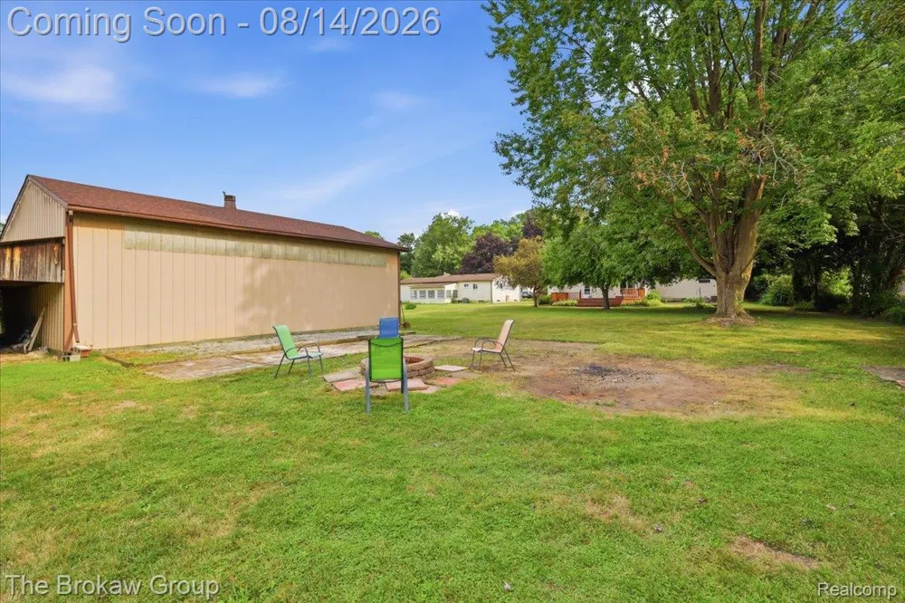 1250 Kingston Avenue Mundy Township, MI 48507
